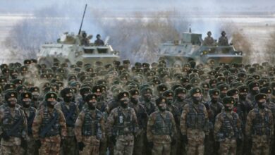 soldiers in snow