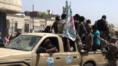 Houthi rebel fighters