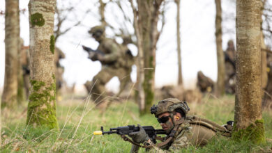 Australian Army soldiers from the 5th Battalion, Royal Australian Regiment, perform a section attack to demonstrate fire and movement during the first rotation of Operation Kudu in the United Kingdom. *** Local Caption *** Australia continues to stand with the people of Ukraine, and is providing ongoing support in response to Russias continuing violation of international law. Having arrived the United Kingdom in January 2023, a contingent of up to 70 ADF personnel have joined partner nations in the UK-led and based training programme for Ukrainian recruits.