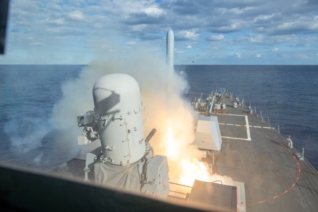 During Operation Epic Fury, a US Navy warship launches a strike missile as part of coordinated attacks on Iranian military targets. Photo: USCENTCOM