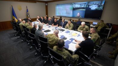 Meeting with the Ukrainian military and weapons manufacturers.