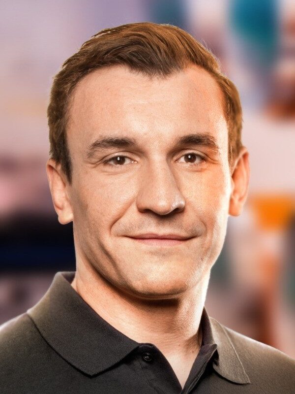 Headshot Robert Brull